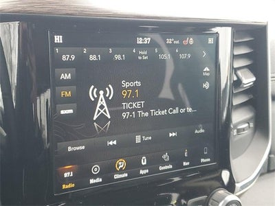 2019 RAM 1500 Laramie Crew Cab 4x4 5'7" Box