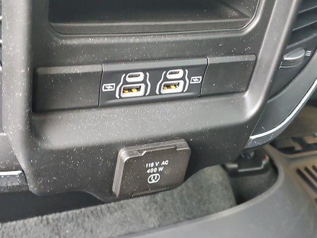 2023 RAM 1500 Laramie Crew Cab 4x4 5'7" Box