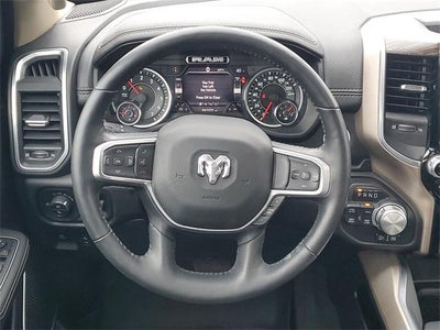 2020 RAM 1500 Laramie Crew Cab 4x4 5'7" Box