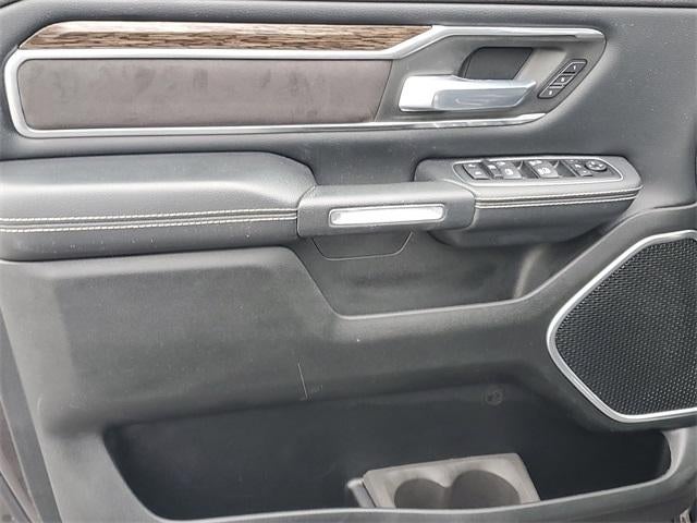 2020 RAM 1500 Laramie Crew Cab 4x4 5'7" Box