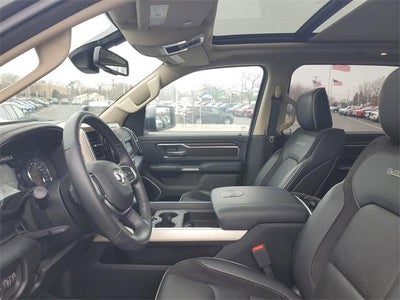 2020 RAM 1500 Laramie Crew Cab 4x4 5'7" Box