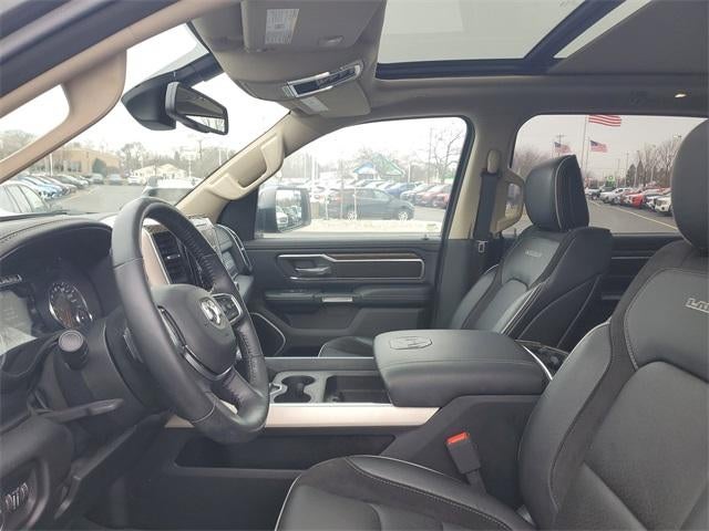 2020 RAM 1500 Laramie Crew Cab 4x4 5'7" Box