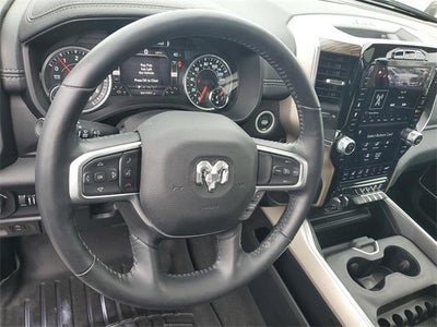 2020 RAM 1500 Laramie Crew Cab 4x4 5'7" Box