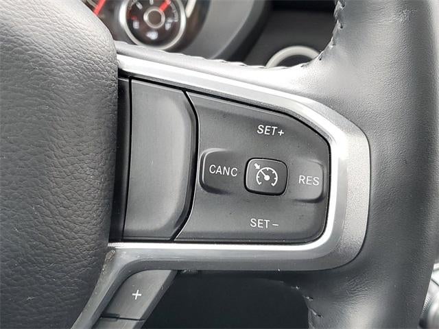 2020 RAM 1500 Laramie Crew Cab 4x4 5'7" Box