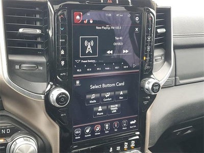 2020 RAM 1500 Laramie Crew Cab 4x4 5'7" Box