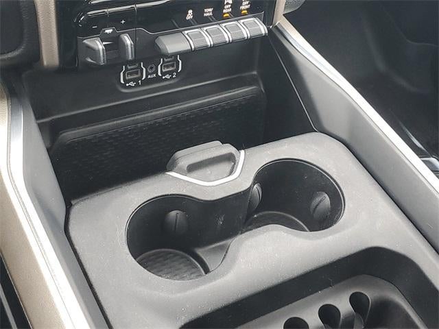 2020 RAM 1500 Laramie Crew Cab 4x4 5'7" Box