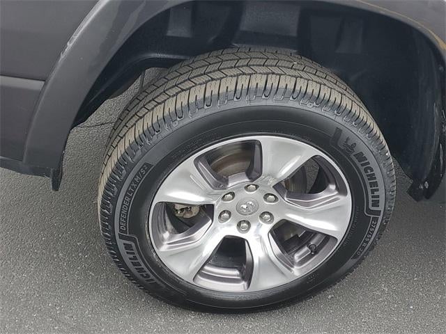 2020 RAM 1500 Laramie Crew Cab 4x4 5'7" Box