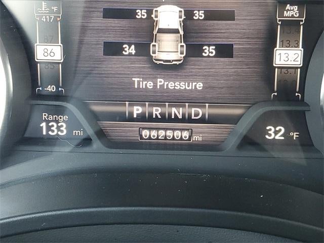 2023 RAM 1500 Laramie Crew Cab 4x4 5'7" Box