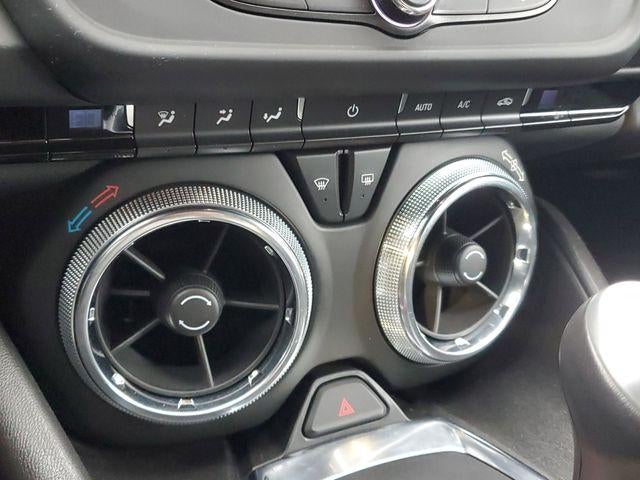 2021 Chevrolet Camaro LT1