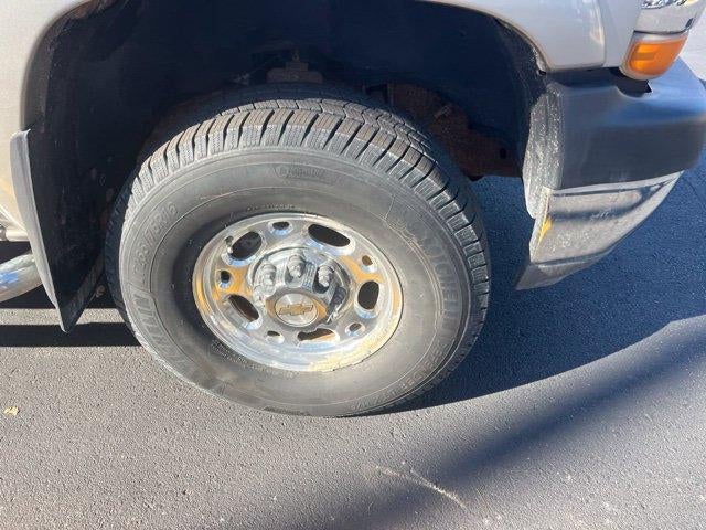 2002 Chevrolet Silverado 2500 HD LS