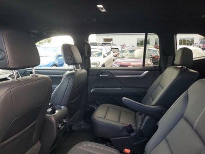 2024 GMC Acadia Elevation