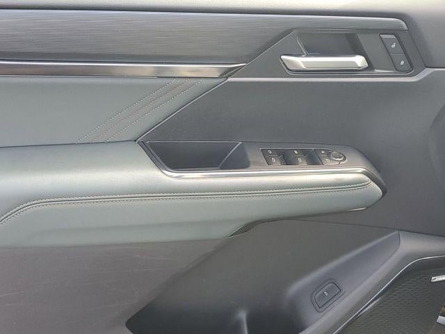2024 GMC Acadia AT4