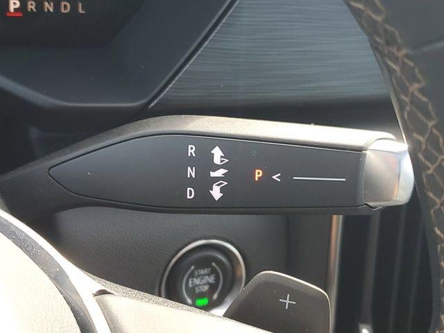 2024 GMC Acadia AT4