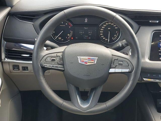 2023 Cadillac XT4 Luxury