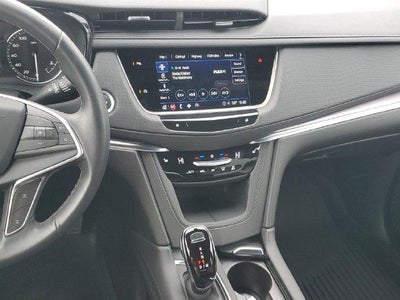 2025 Cadillac XT5 Luxury