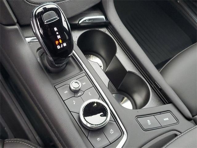 2025 Cadillac XT5 Luxury