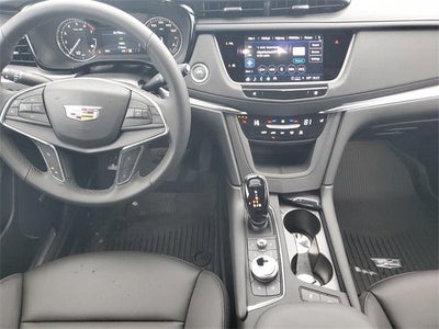 2025 Cadillac XT5 Luxury