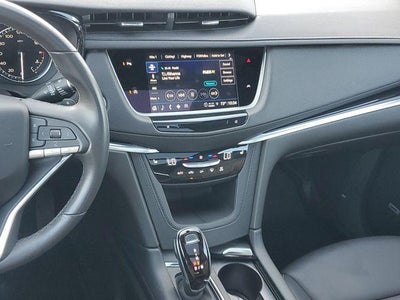 2025 Cadillac XT6 Luxury
