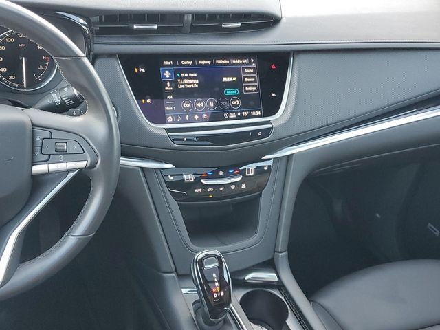 2025 Cadillac XT6 Luxury