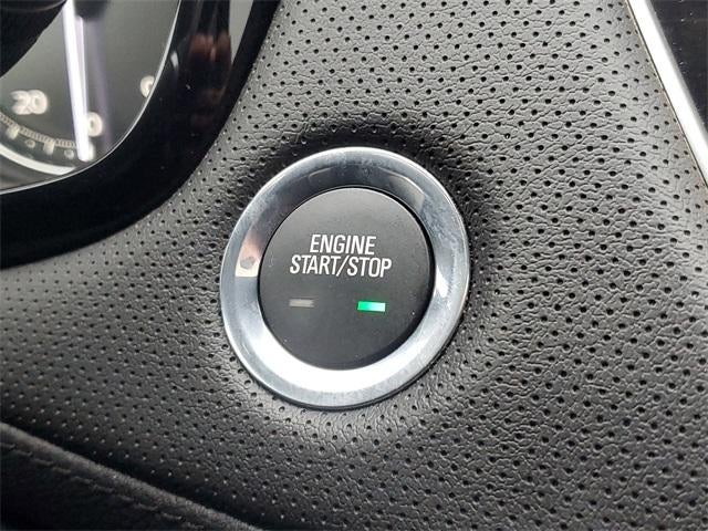 2025 Cadillac XT6 Luxury