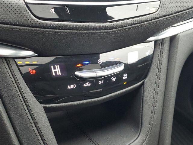 2024 Cadillac XT6 Luxury