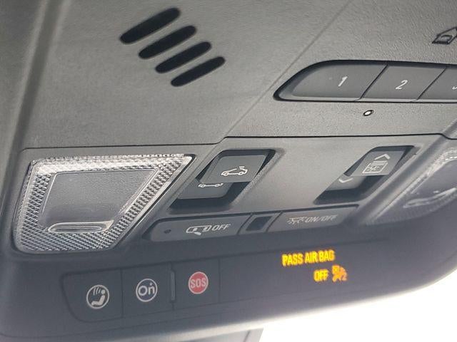 2025 Cadillac XT6 Luxury