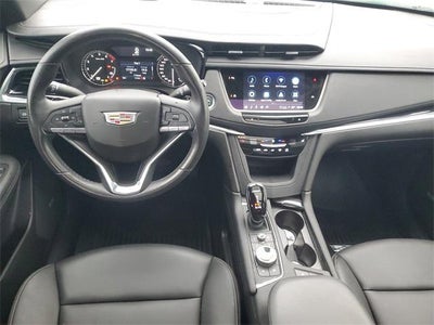 2024 Cadillac XT6 Luxury