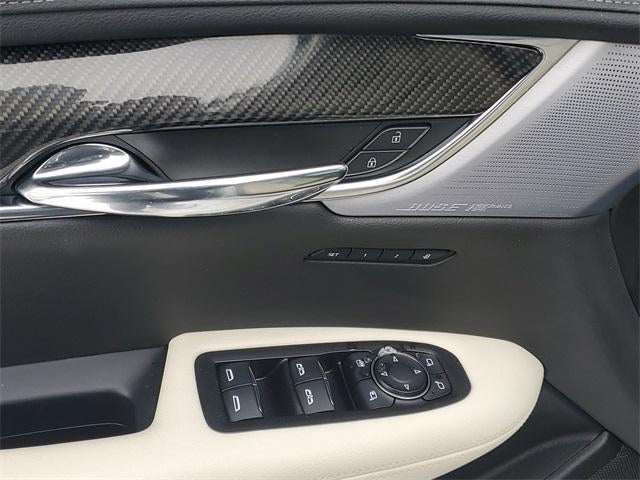 2020 Cadillac XT6 Sport