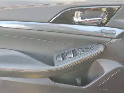 2022 Nissan Maxima SR