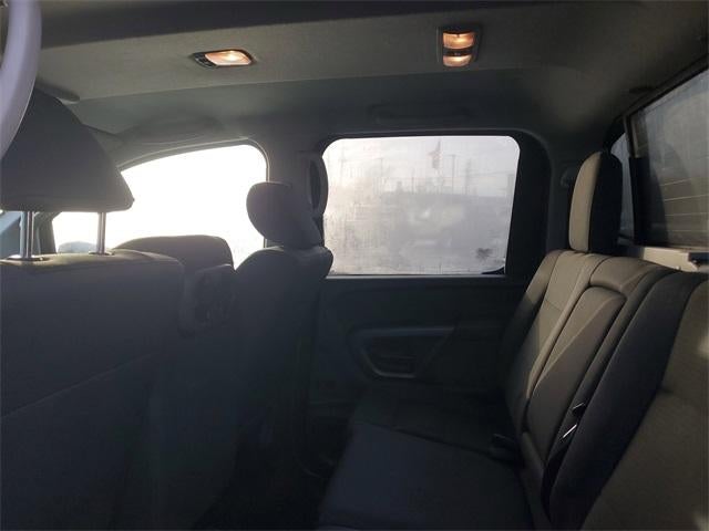 2015 Nissan Titan SV