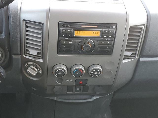 2015 Nissan Titan SV