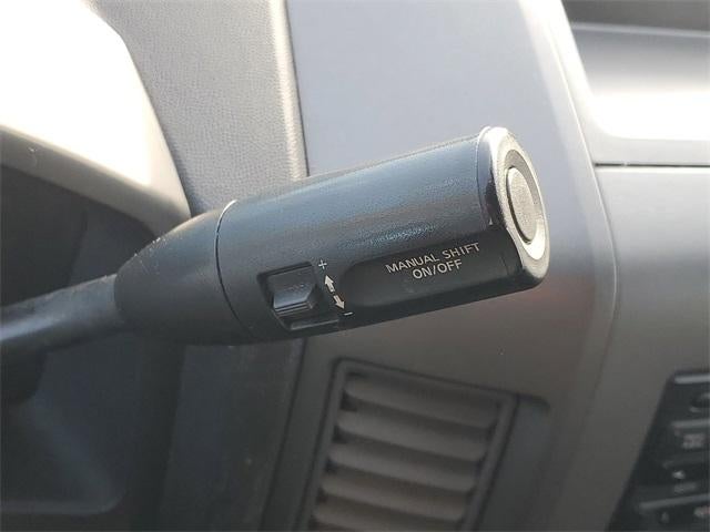 2015 Nissan Titan SV