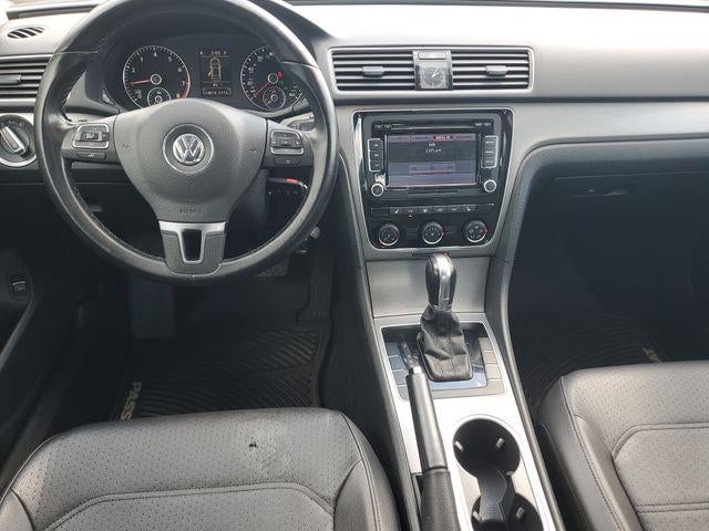 2014 Volkswagen Passat SE