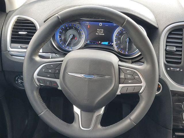 2016 Chrysler 300 Limited