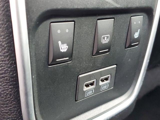 2023 Chrysler 300 Touring L AWD