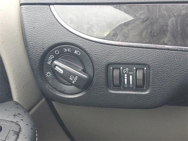 2016 Chrysler Town & Country Touring-L