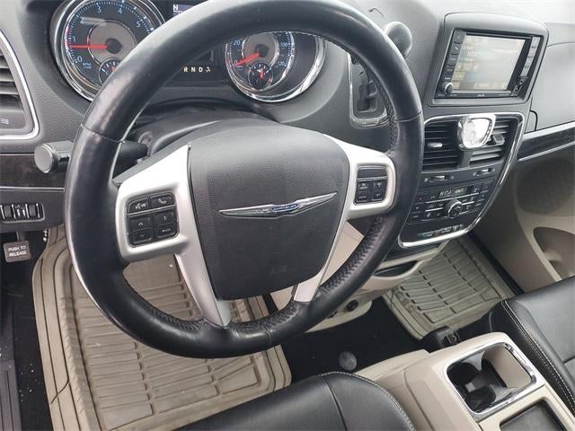 2015 Chrysler Town & Country Touring-L