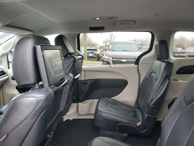 2017 Chrysler Pacifica Touring-L Plus