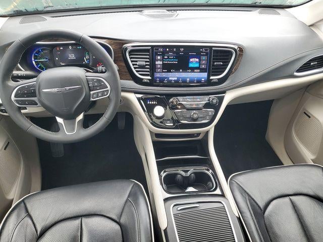 2022 Chrysler Pacifica Hybrid Limited