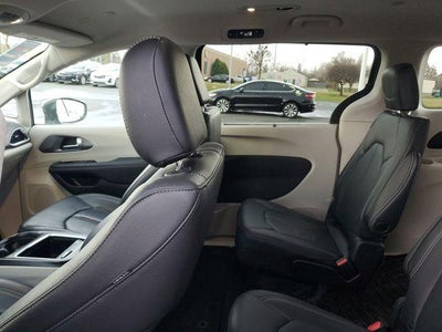 2022 Chrysler Pacifica Touring L AWD