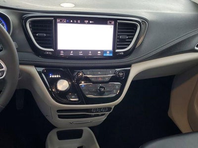 2022 Chrysler Pacifica Touring L AWD