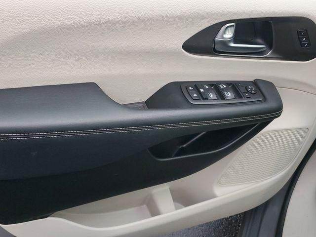 2022 Chrysler Pacifica Touring L AWD