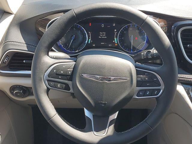 2024 Chrysler Pacifica Limited AWD