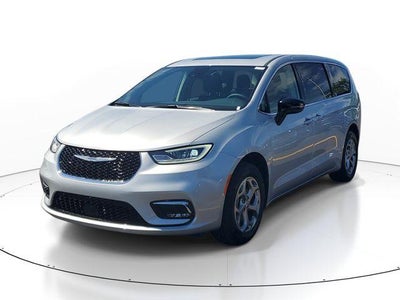2024 Chrysler Pacifica Limited AWD