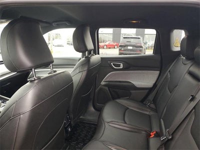 2023 Jeep Compass Latitude Lux FWD