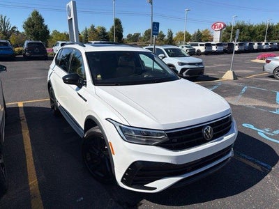 2024 Volkswagen Tiguan 2.0T SE R-Line Black
