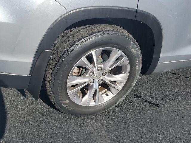 2014 Toyota Highlander LE Plus V6