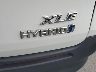 2024 Toyota Sienna LE