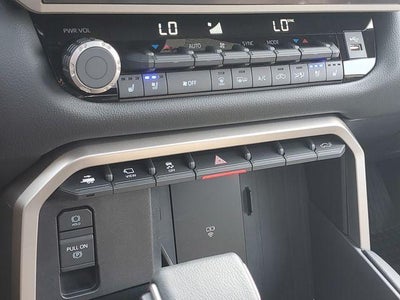 2026 Toyota Tundra Limited CrewMax 5.5' Bed