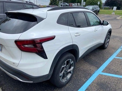 2025 Chevrolet Trax LT